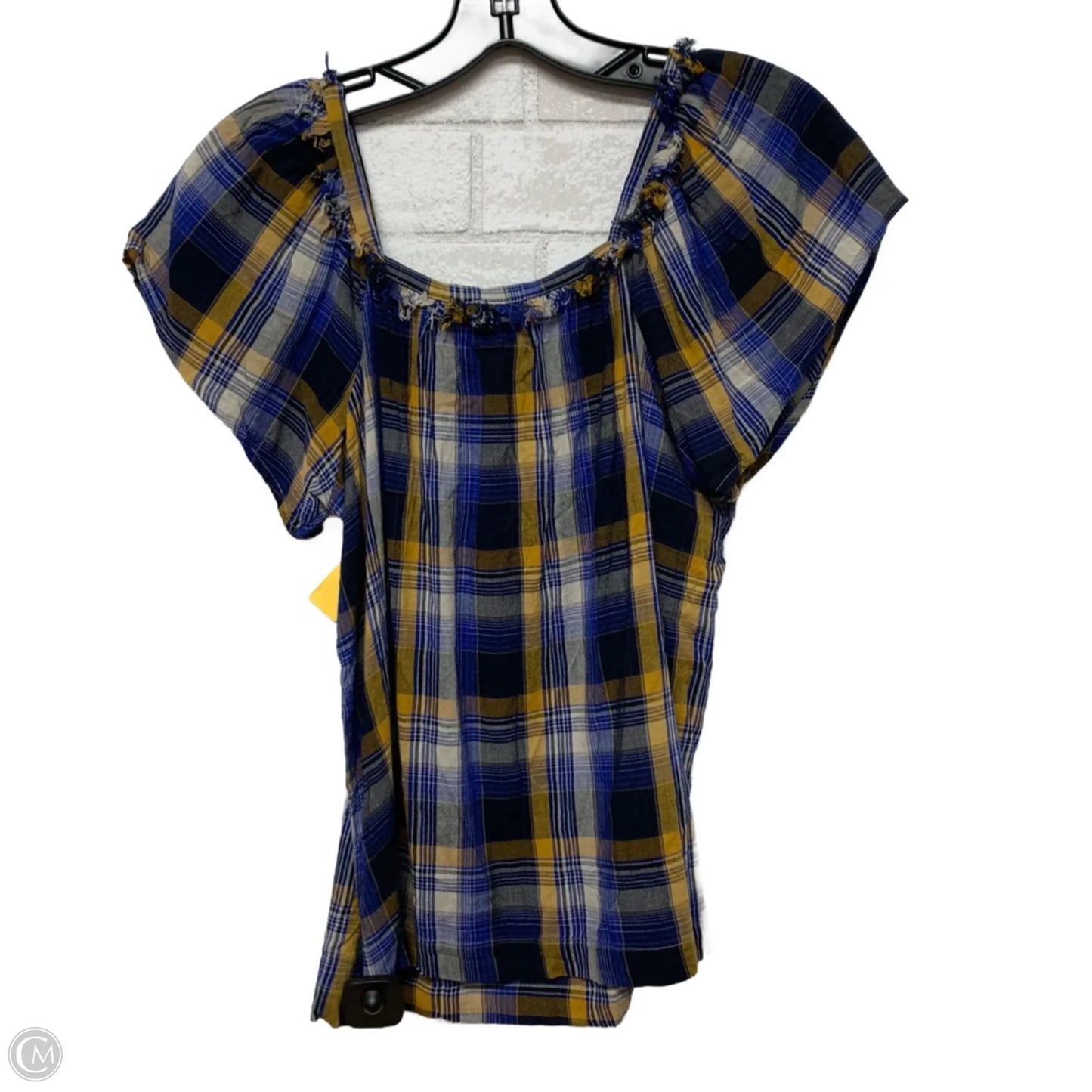 Top Short Sleeve By Vince Camuto In Plaid Pattern, Size: Xs