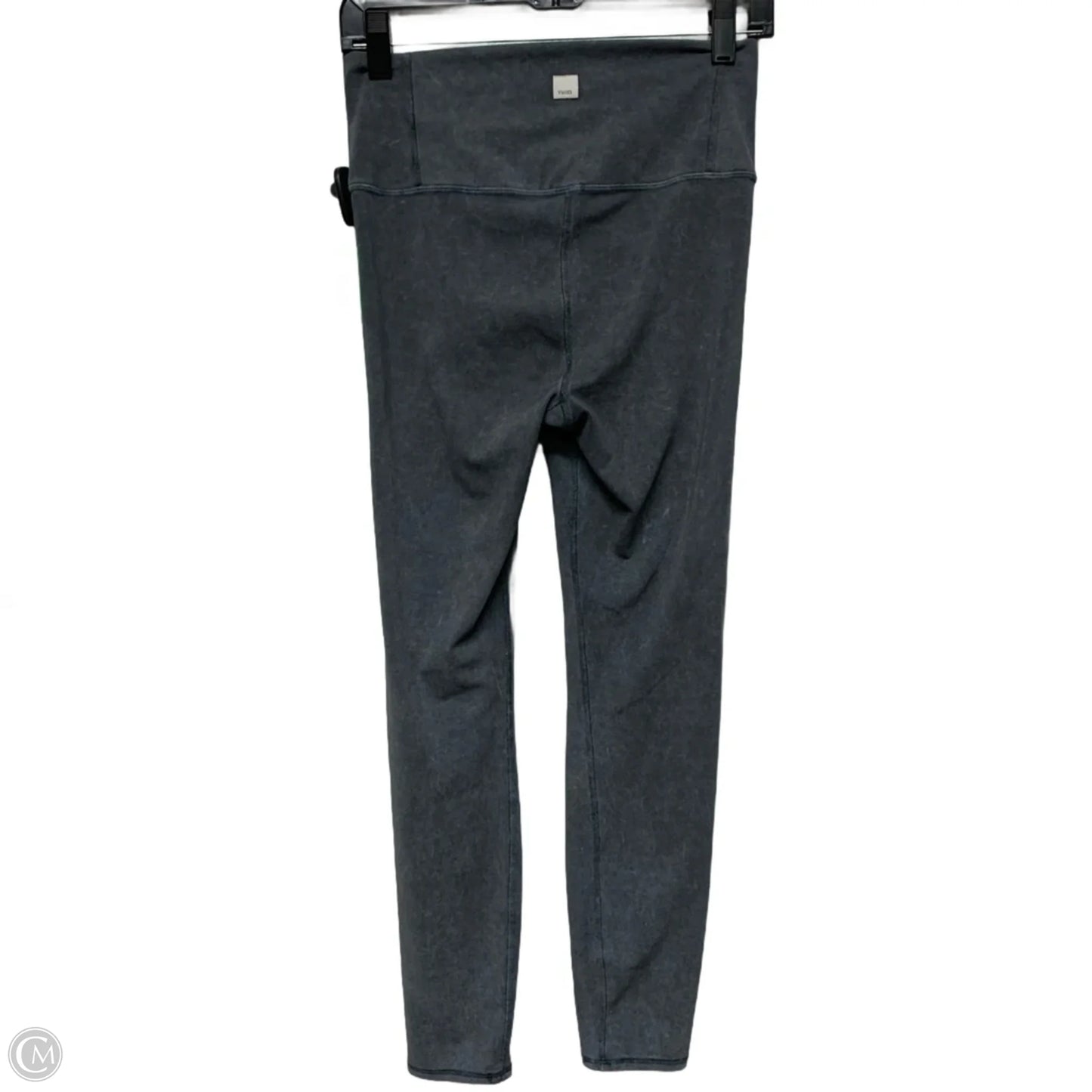 Athletic Leggings By Vuori In Grey, Size: M