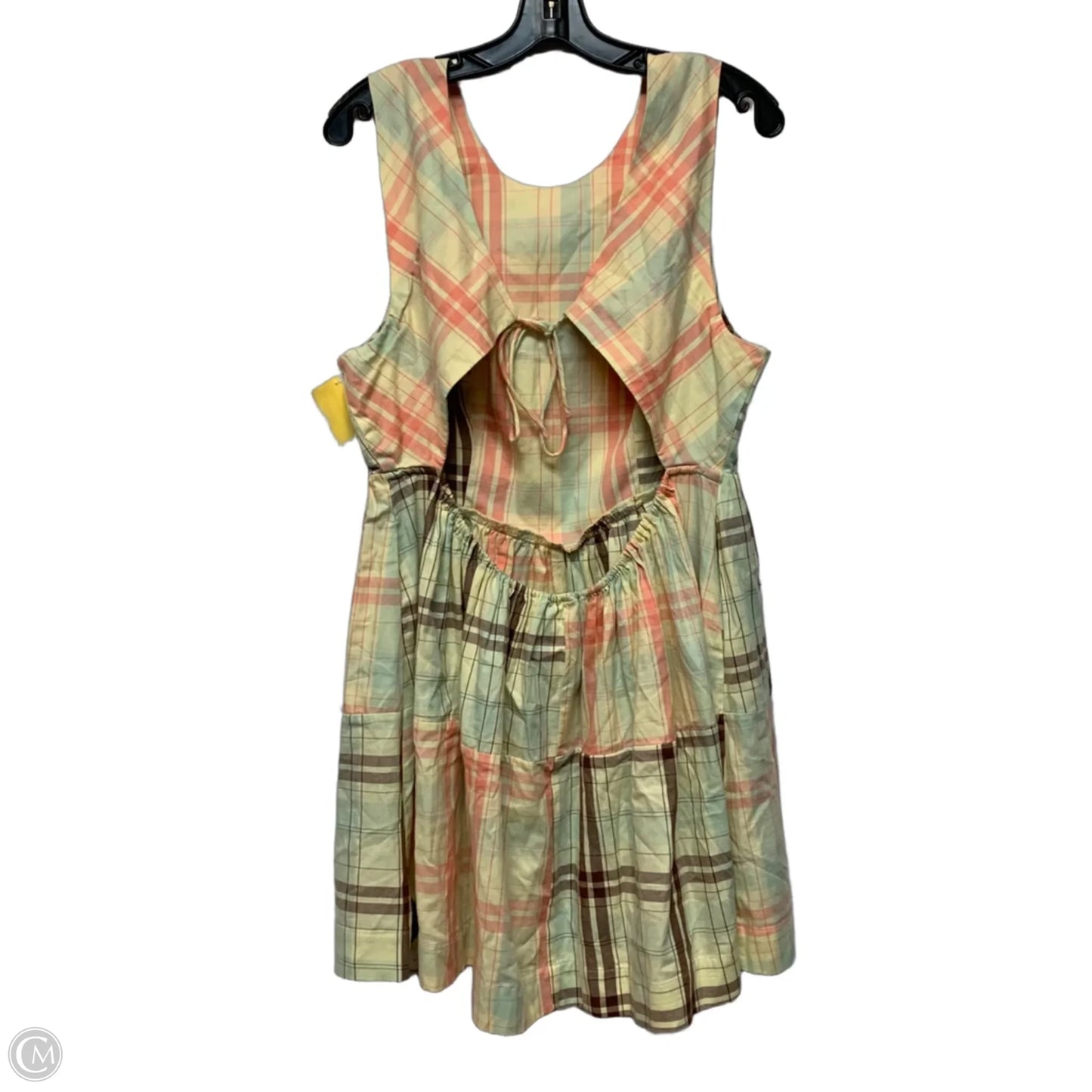 Dress Casual Short By Lyrebird In Plaid Pattern, Size: M