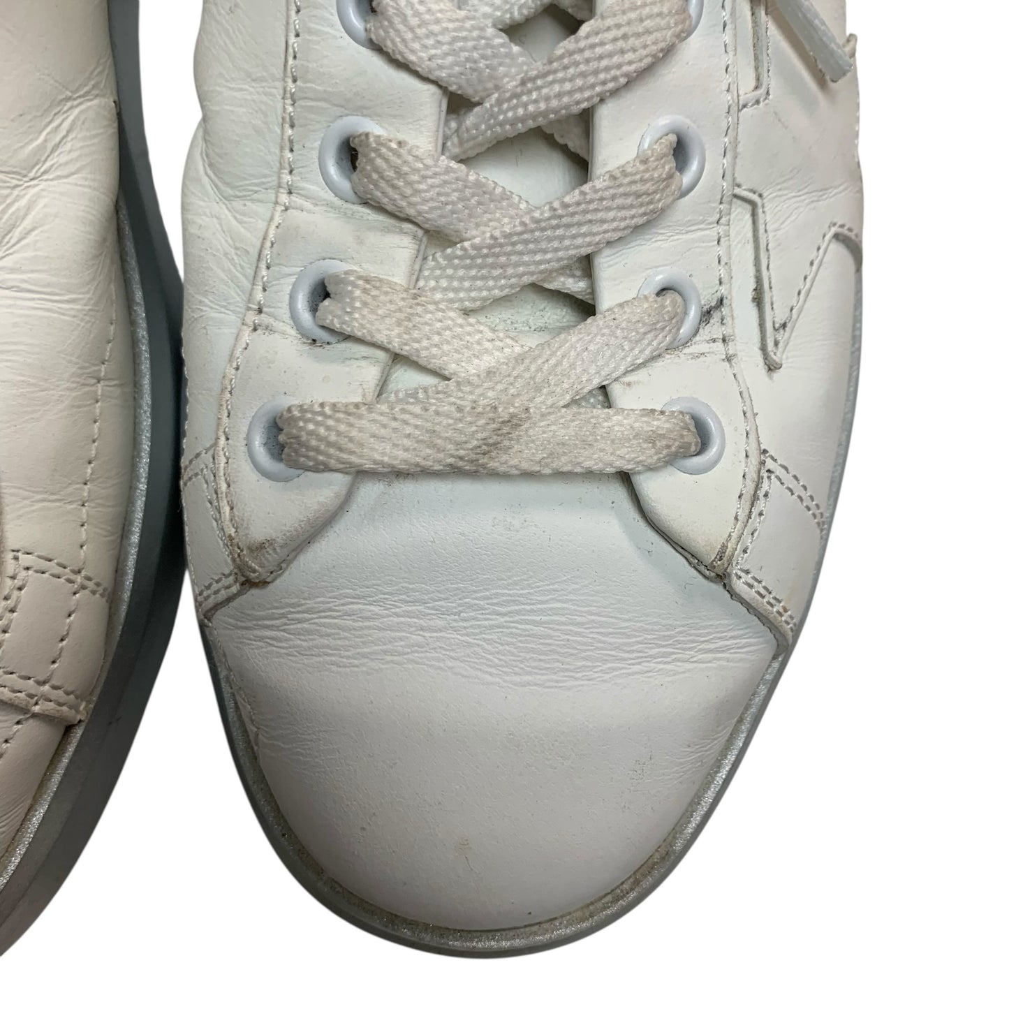 Shoes Luxury Designer By Golden Goose In Silver & White, Size: 9