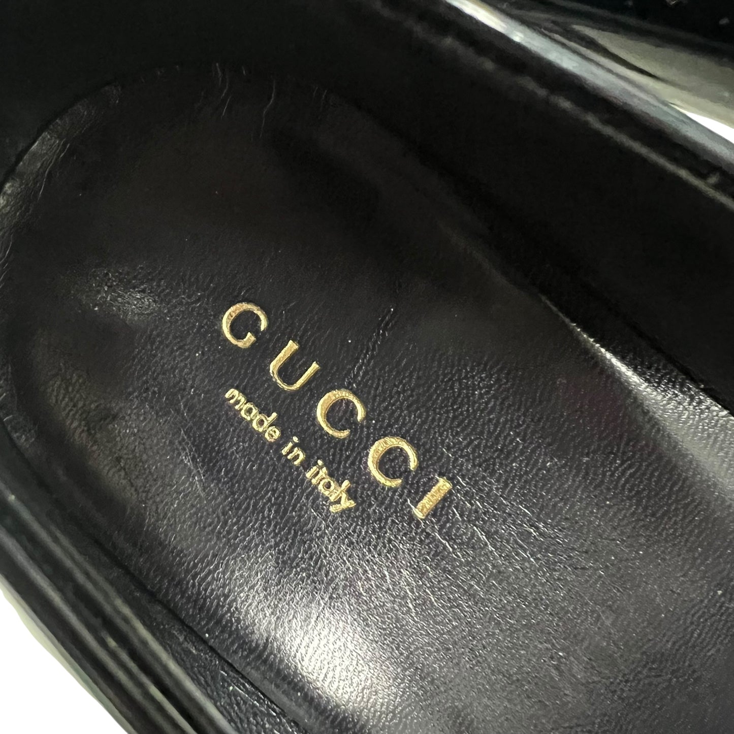 Shoes Luxury Designer By Gucci In Black, Size: 6.5