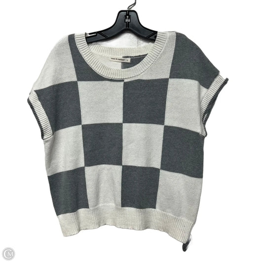 Vest Sweater By Moon And Madison In Grey & White, Size: L