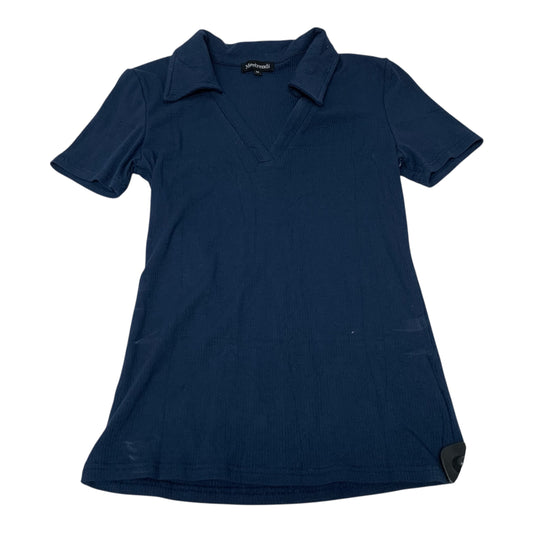 Top Short Sleeve Basic By Clothes Mentor In Navy, Size: M