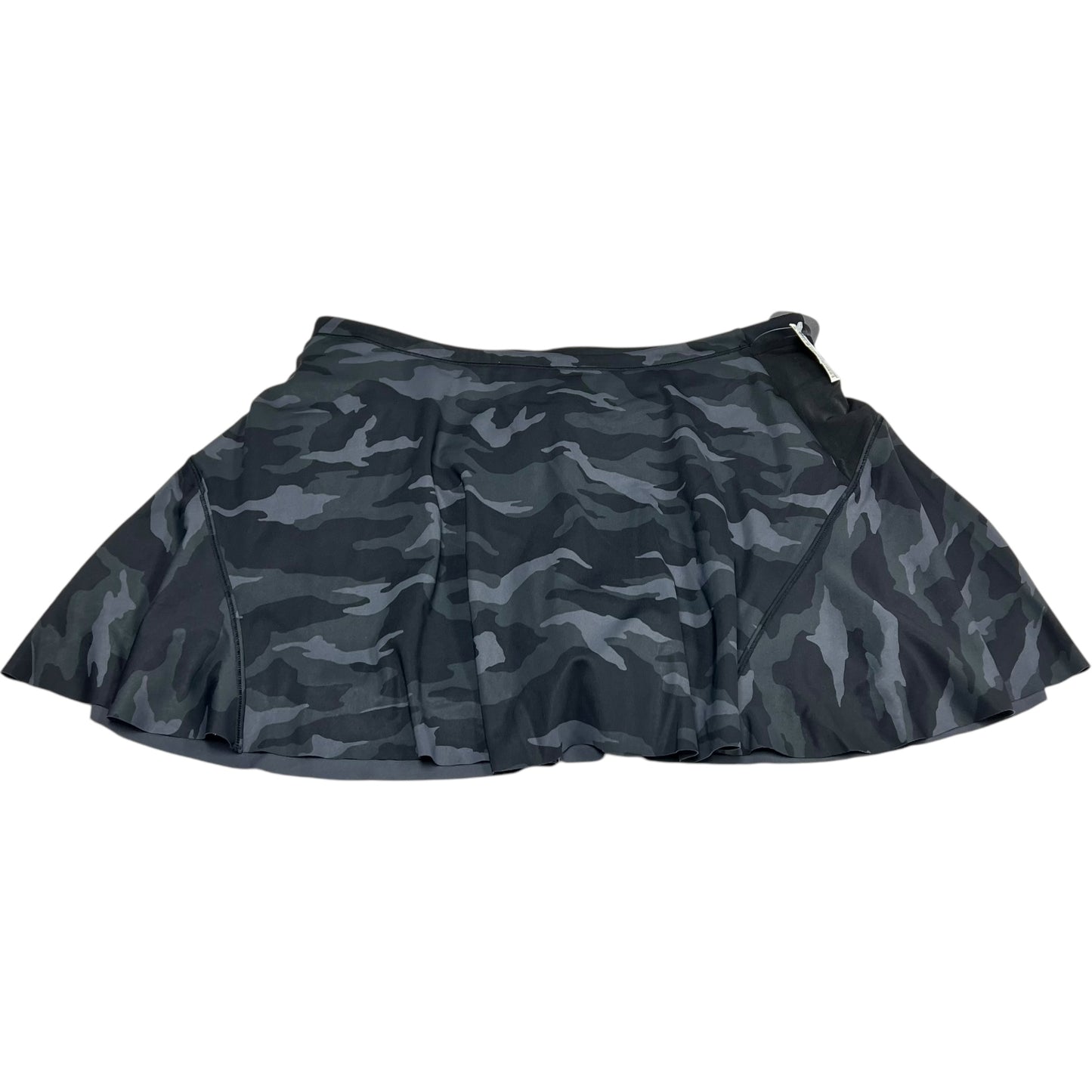 Athletic Skort By Athleta In Camouflage Print, Size: L