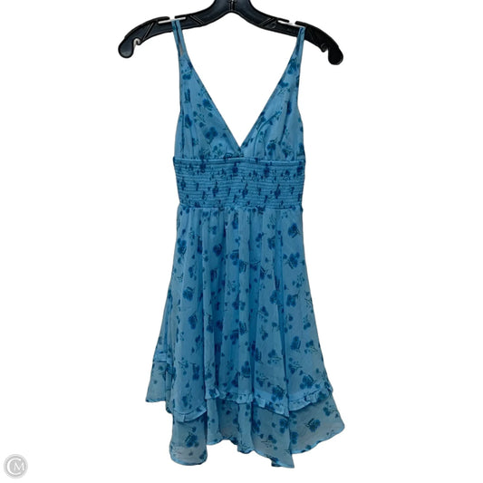 Dress Casual Short By Urban Outfitters In Blue, Size: Xs