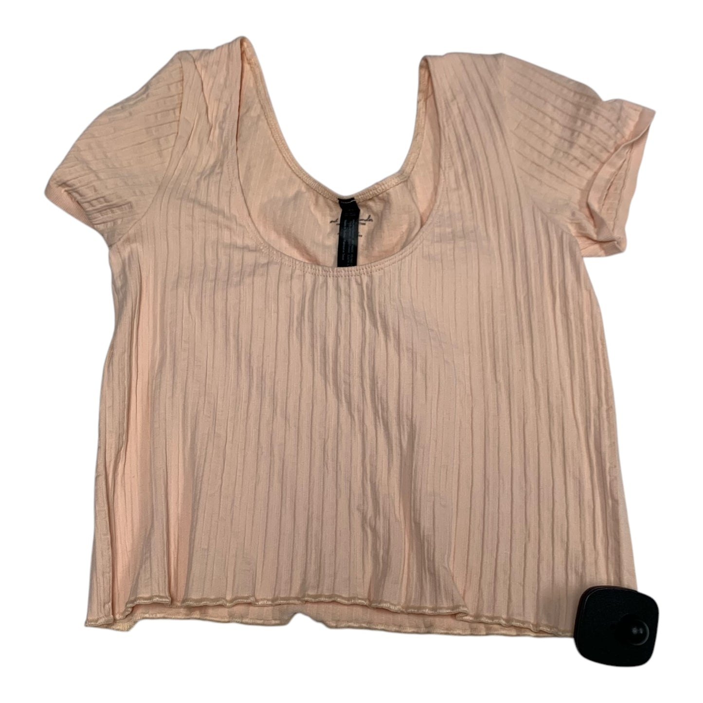 Top Short Sleeve By Urban Outfitters In Peach, Size: L