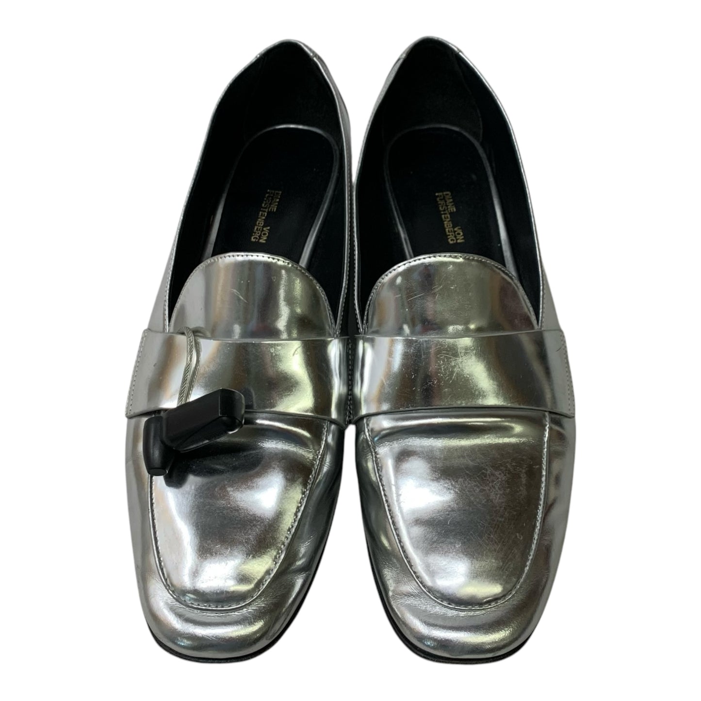 Shoes Designer By Diane Von Furstenberg In Silver, Size: 8.5