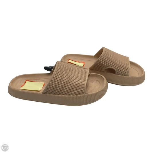 Sandals Flats By Joomra In Beige, Size: 7.5