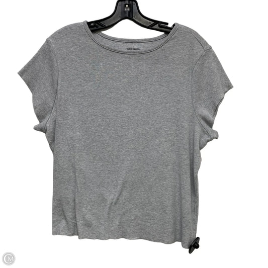 Top Short Sleeve Basic By Wild Fable In Grey, Size: 1x