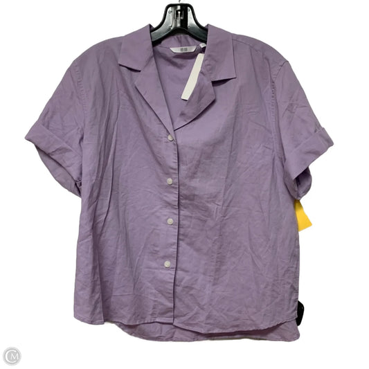 Top Short Sleeve By Uniqlo In Purple, Size: S