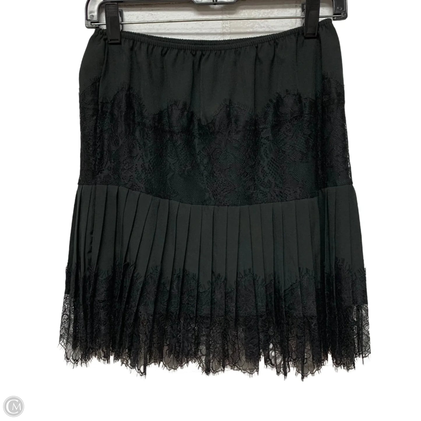 Skirt Mini & Short By Clothes Mentor In Black, Size: S