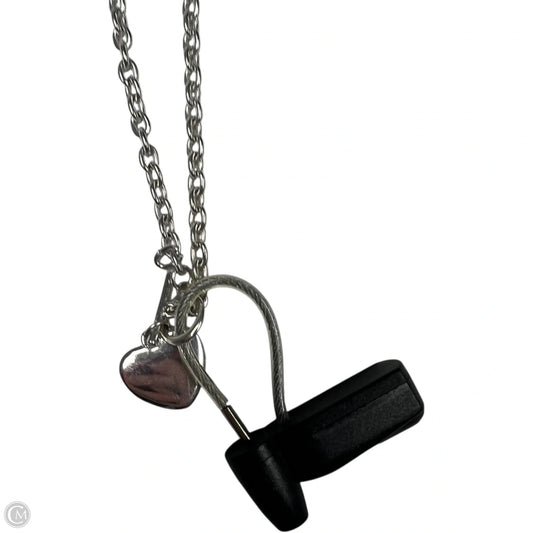 Necklace Pendant By Clothes Mentor