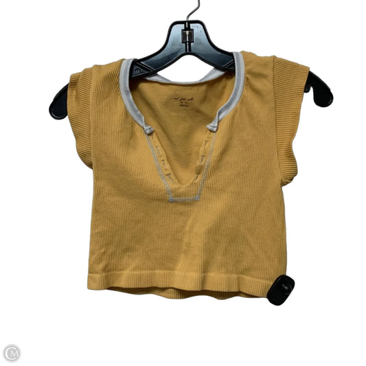 Top Short Sleeve By Out From Under In Yellow, Size: M