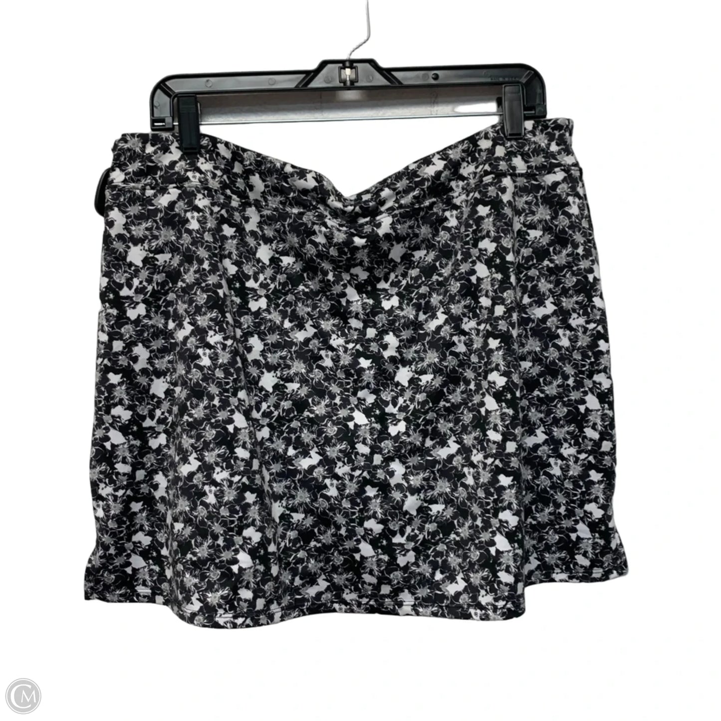 Athletic Skort By Tranquility In Black & White, Size: Xl