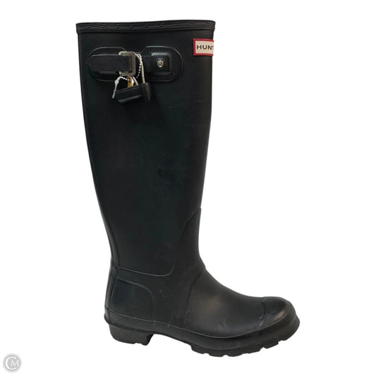 Boots Designer By Hunter In Black, Size: 6
