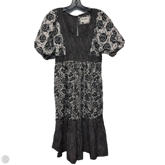 Dress Casual Short By Blooming Print In Black & White, Size: M