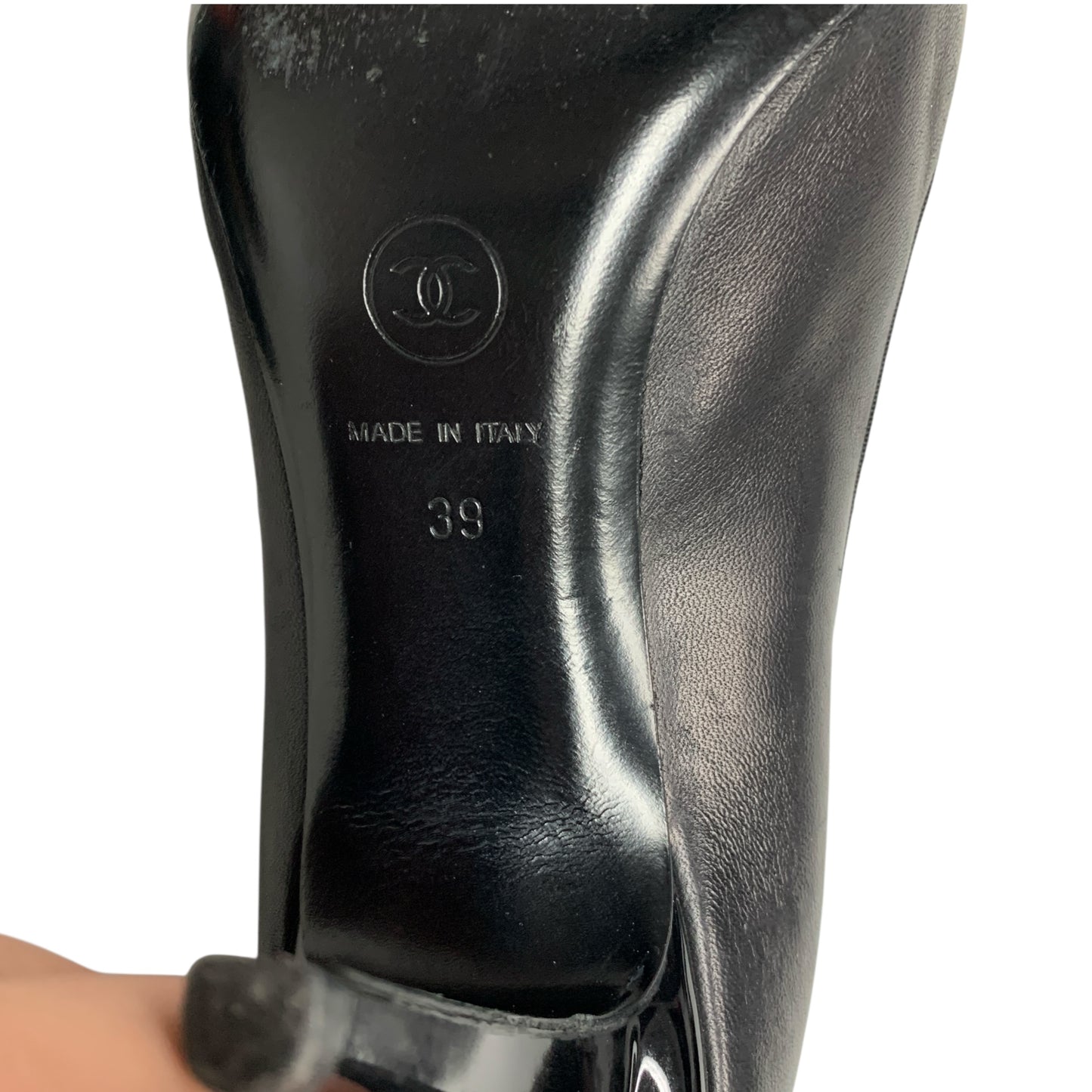 Shoes Luxury Designer By Chanel In Black, Size: 9