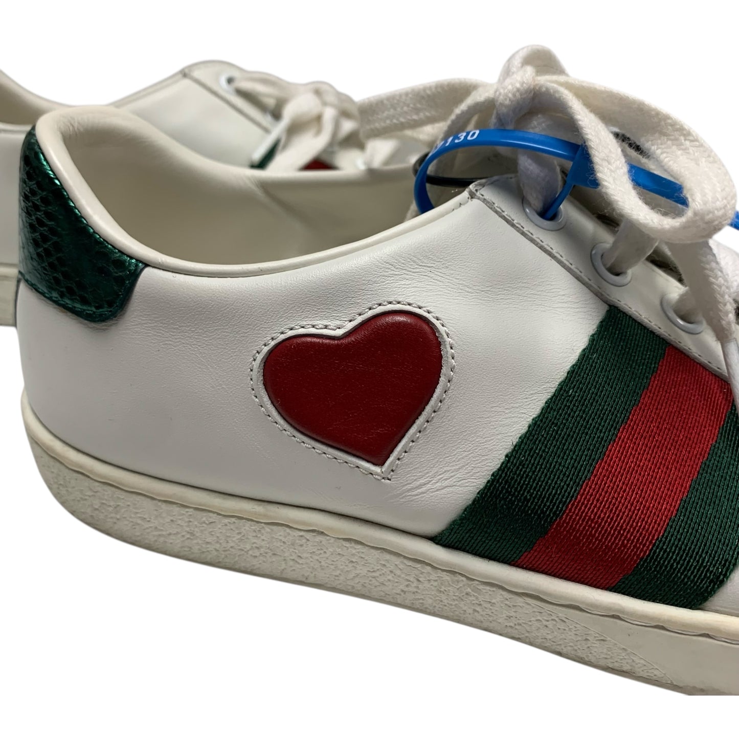 Shoes Luxury Designer By Gucci In White, Size: 7