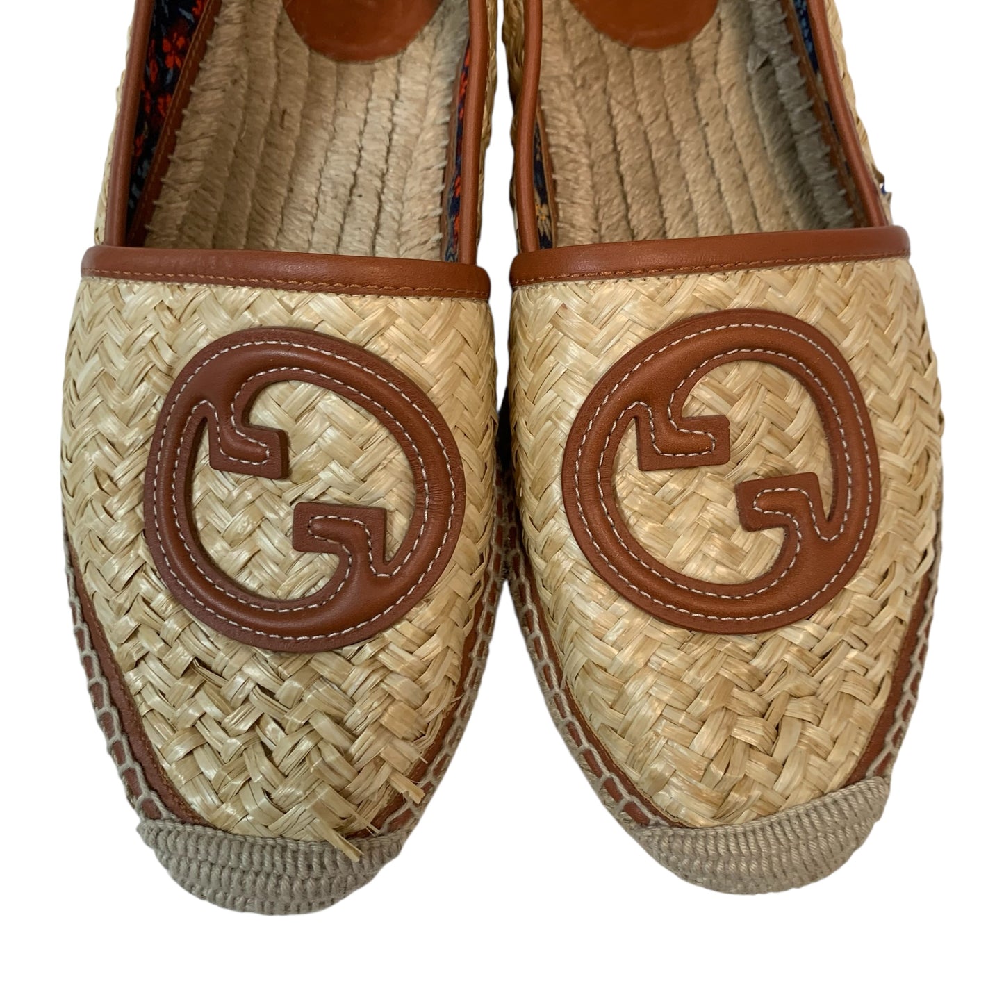 Shoes Luxury Designer By Gucci In Brown & Tan, Size: 8.5