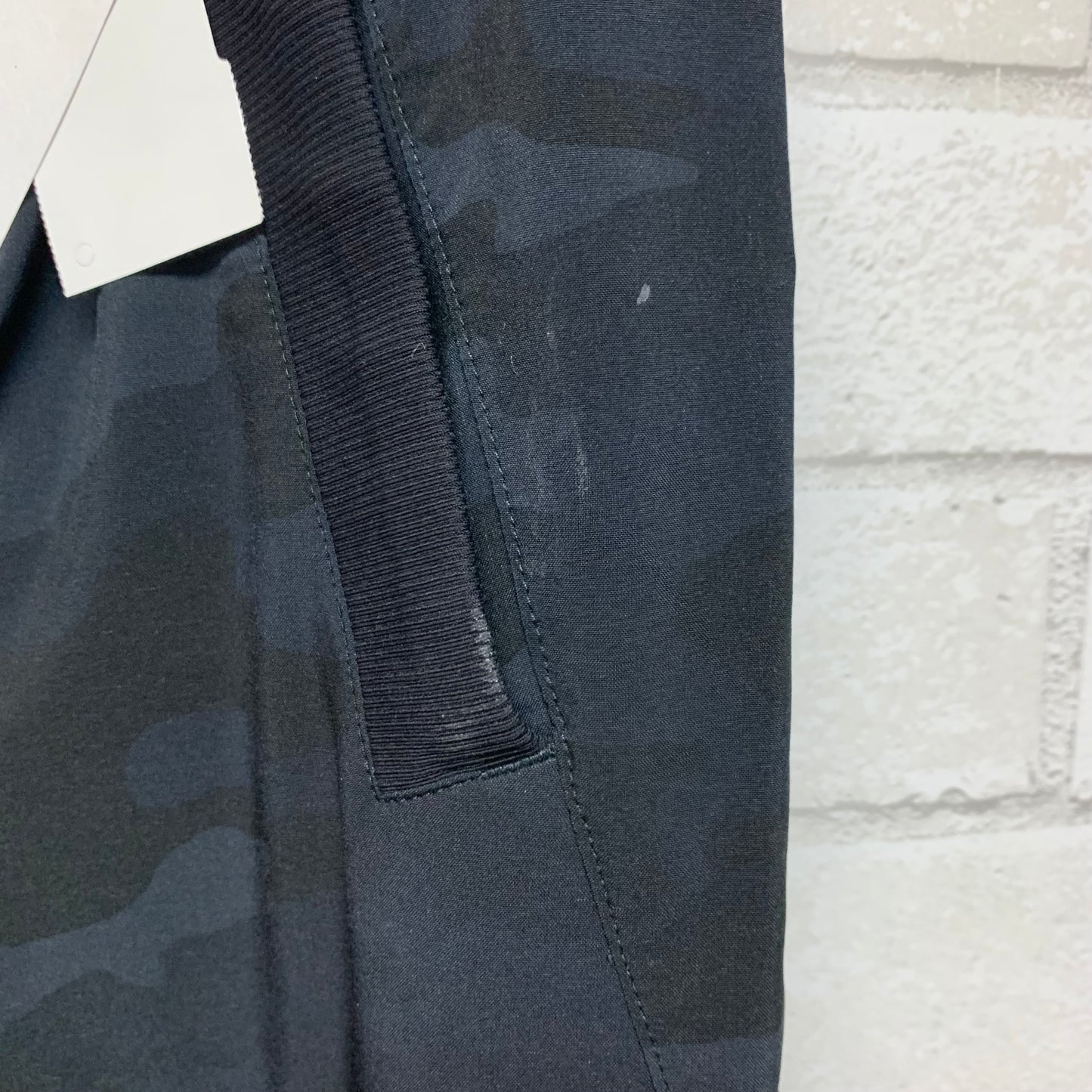 Athletic Pants By Lululemon In Camouflage Print, Size: L
