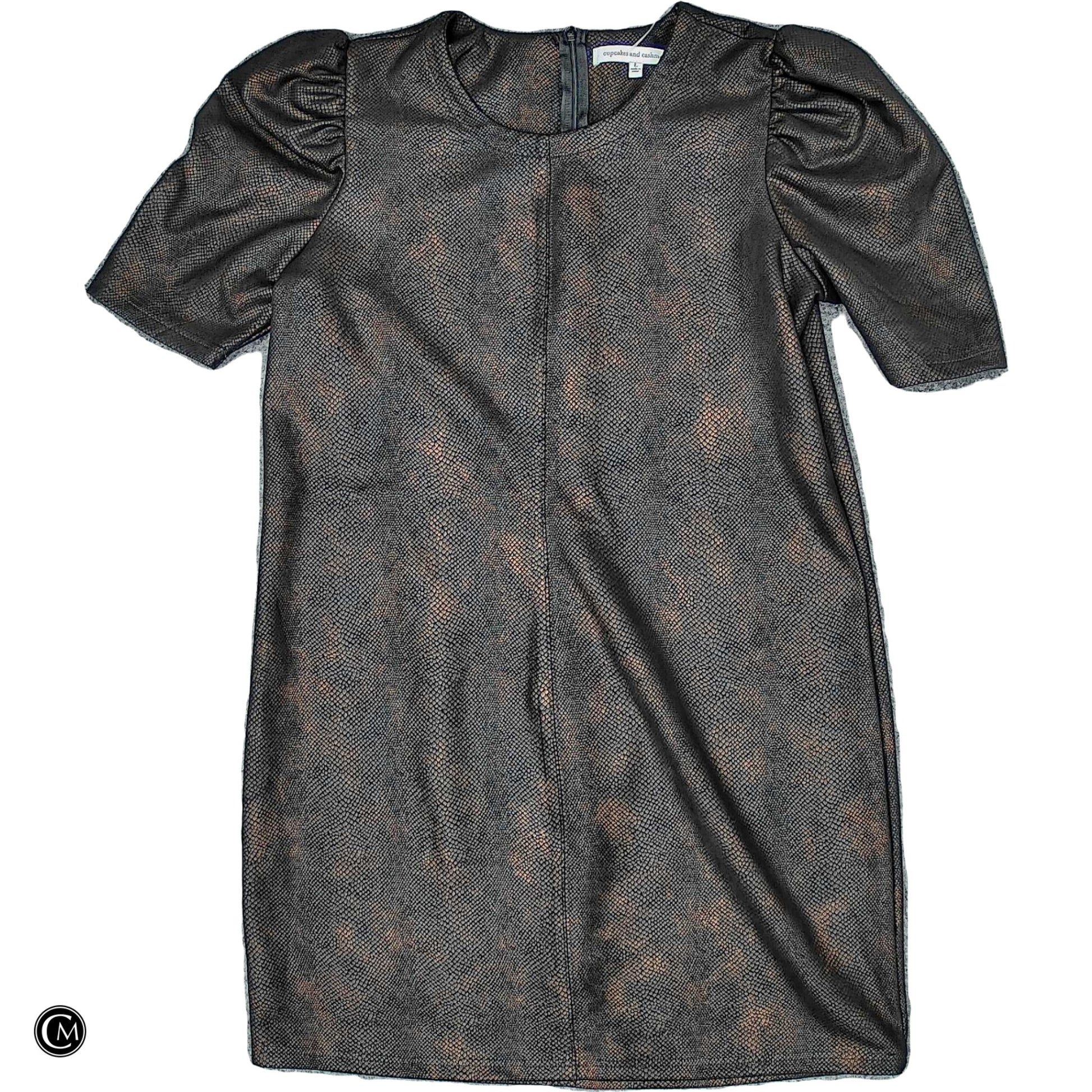 Dress Casual Short By Cupcakes And Cashmere In Snakeskin Print, Size: L image 1