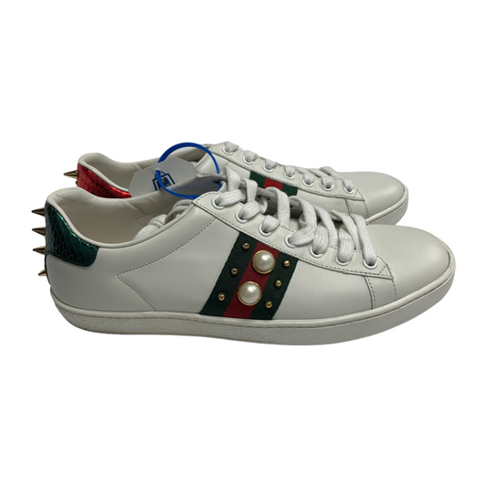 Shoes Luxury Designer By Gucci  Size: 9