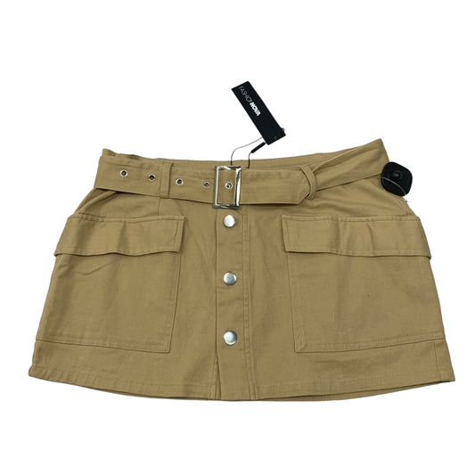 Skirt Mini & Short By Fashion Nova  Size: L