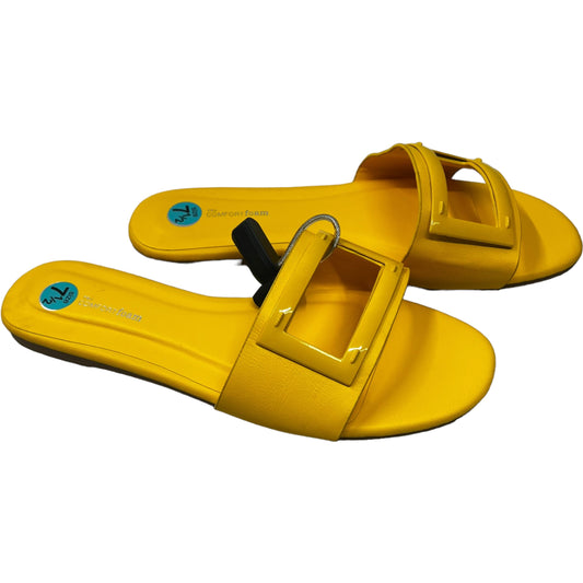 Sandals Flats By TRU COMFORTFOAM  Size: 7.5